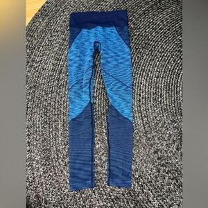 Athleta Blue Ribbed Leggings S‎ - Size Small Athleta Leggings